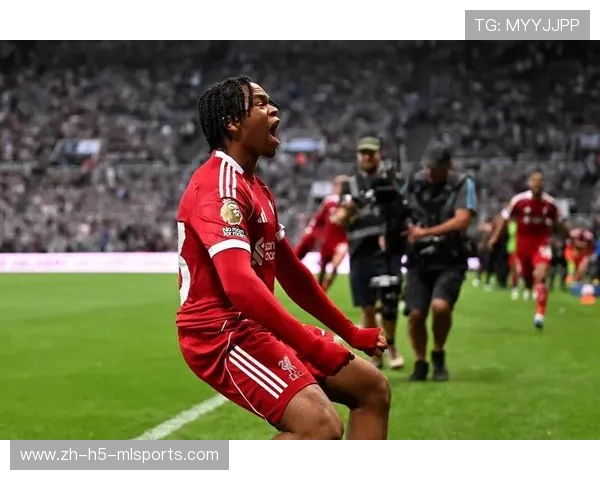 利物浦前场逼抢训练更凶:打造前场铁血防线