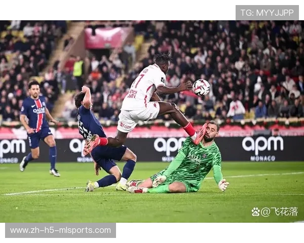 脚尖一捅，瞬间破门：足球场上的绝杀瞬间